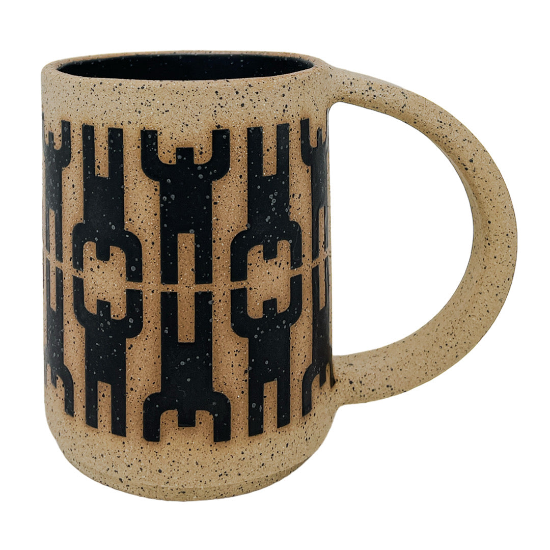 12 onzas. Taza - Líneas Redondeadas - Negro