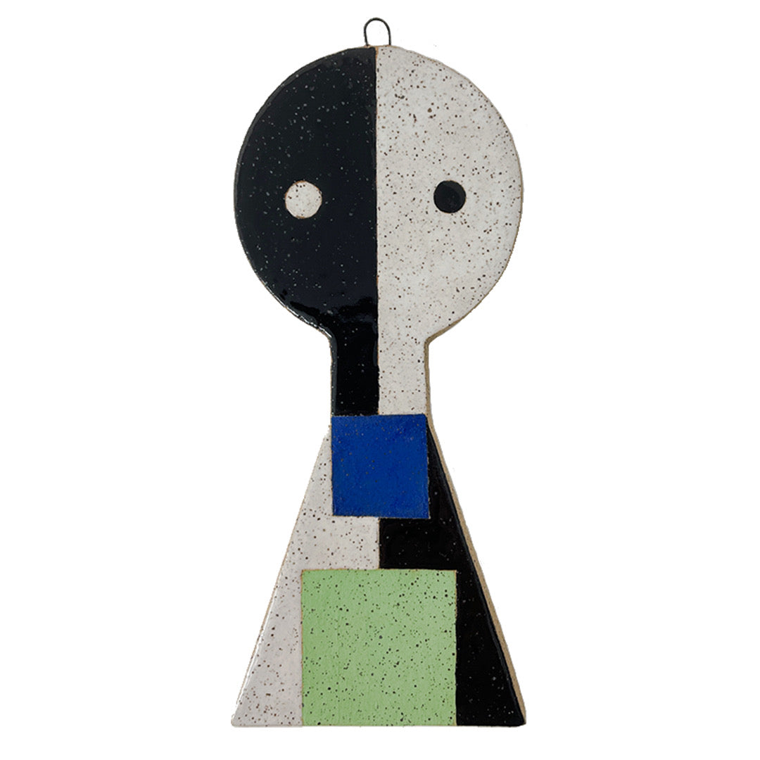 Amigo de escultura colgante - Negro, blanco, azul y verde