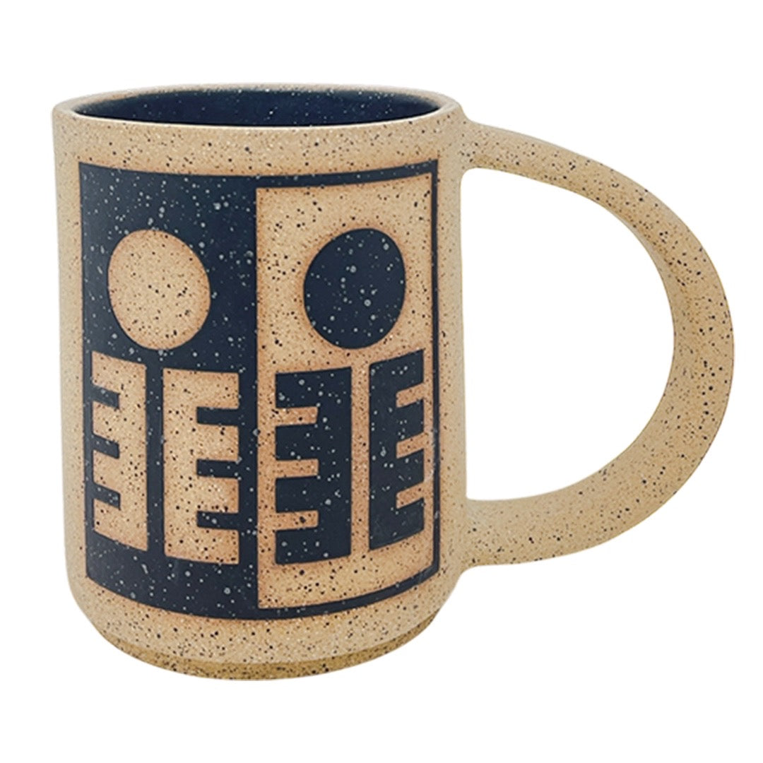 12 onzas. Taza - Líneas Redondeadas - Negro
