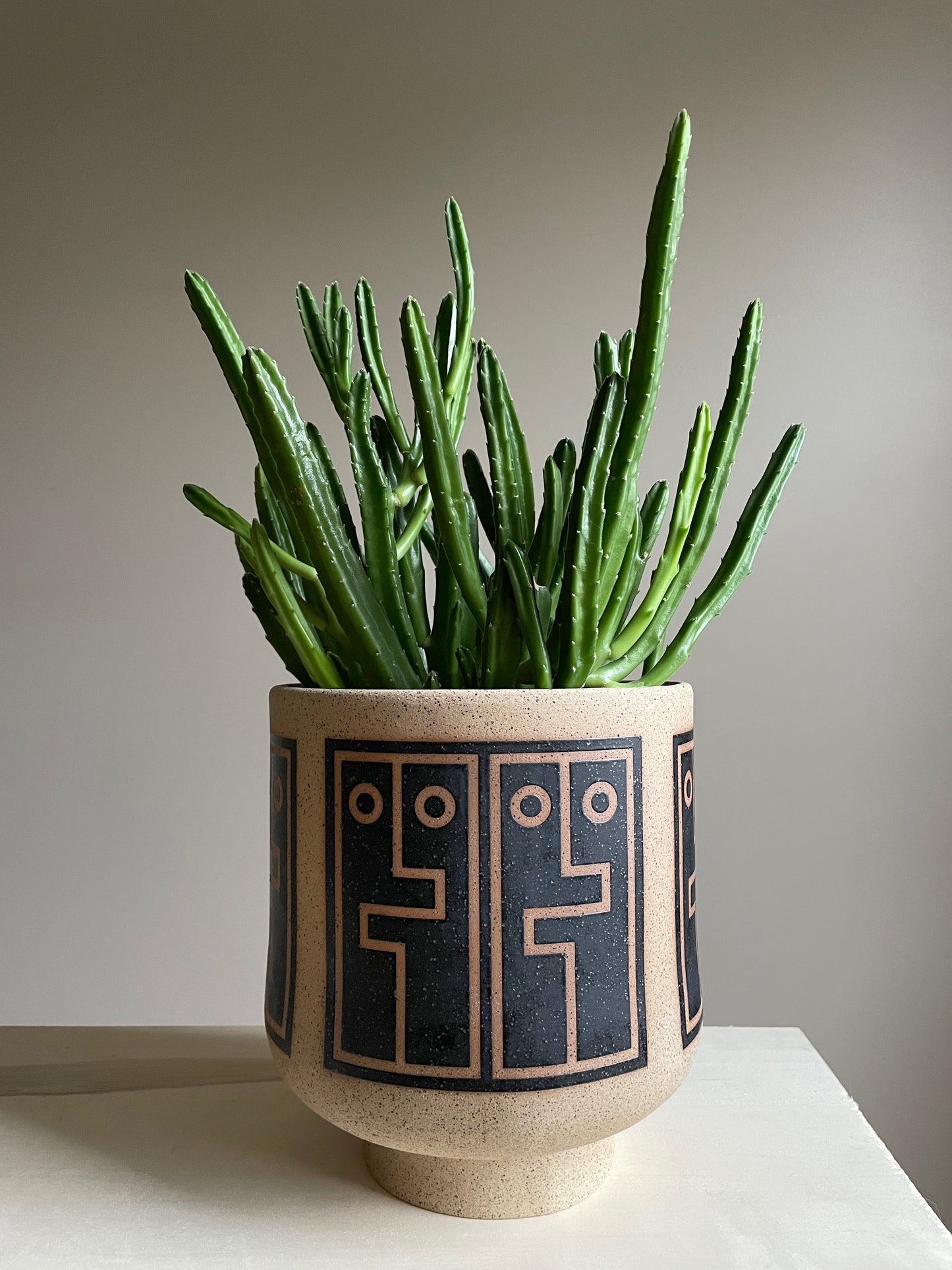 Large Footed Vessel - Hug Face - Matte Black & White
