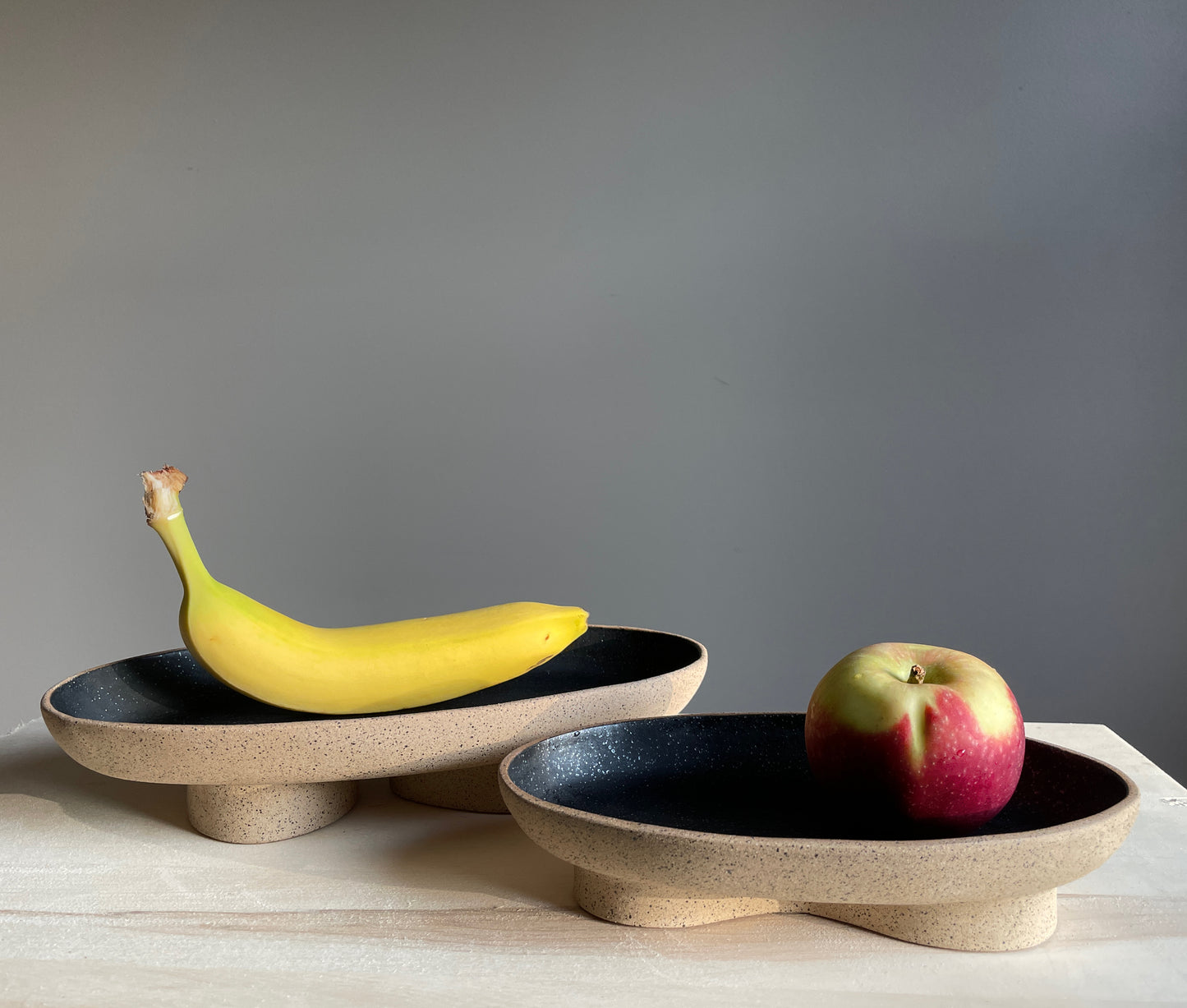 Small Oval Tray - Matte Black